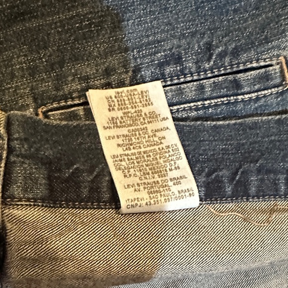 Levi's Classic Blue Denim Jacket - Picture 4 of 5